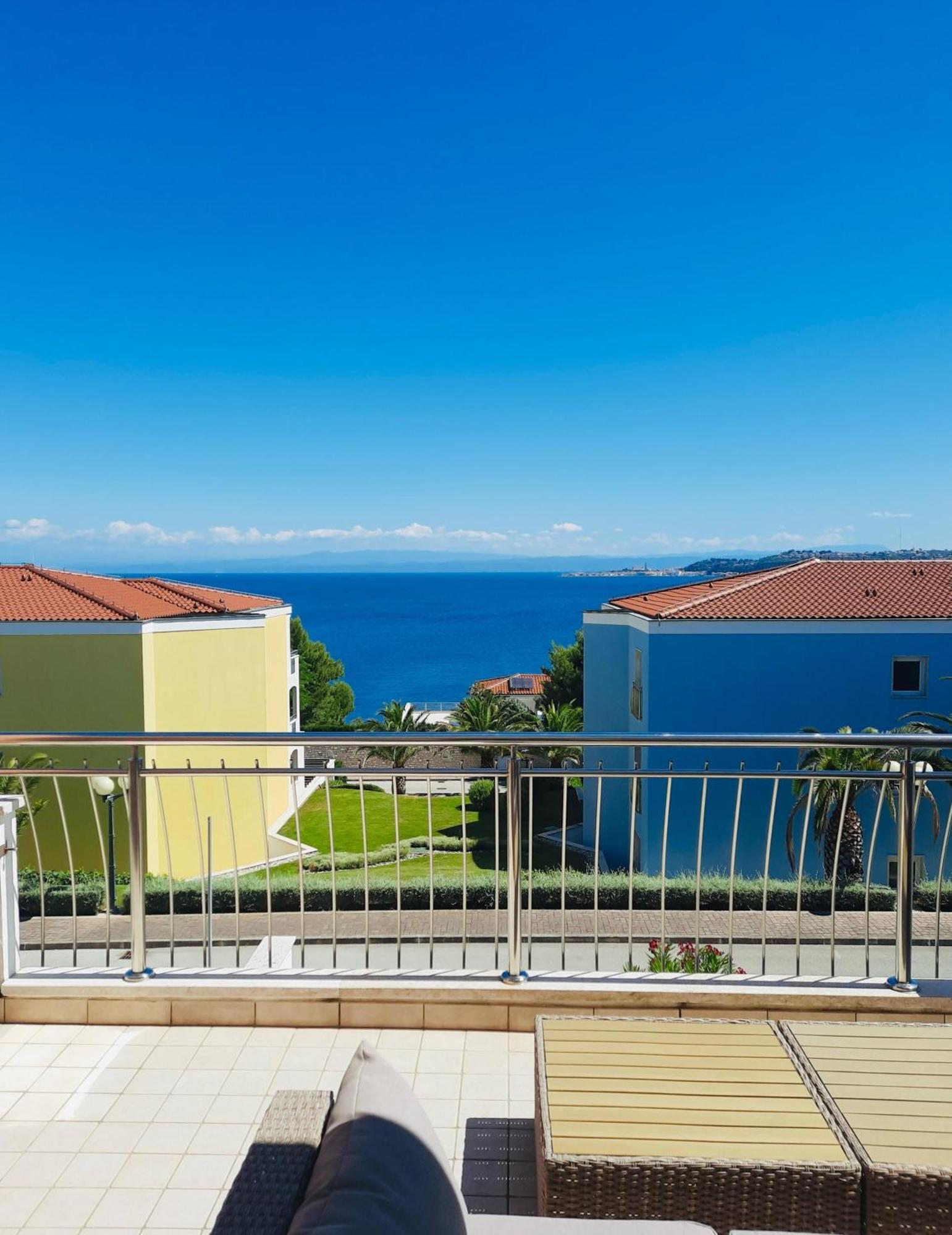 Apartment Tamara By Partner Tourist Agency Savudrija Kültér fotó